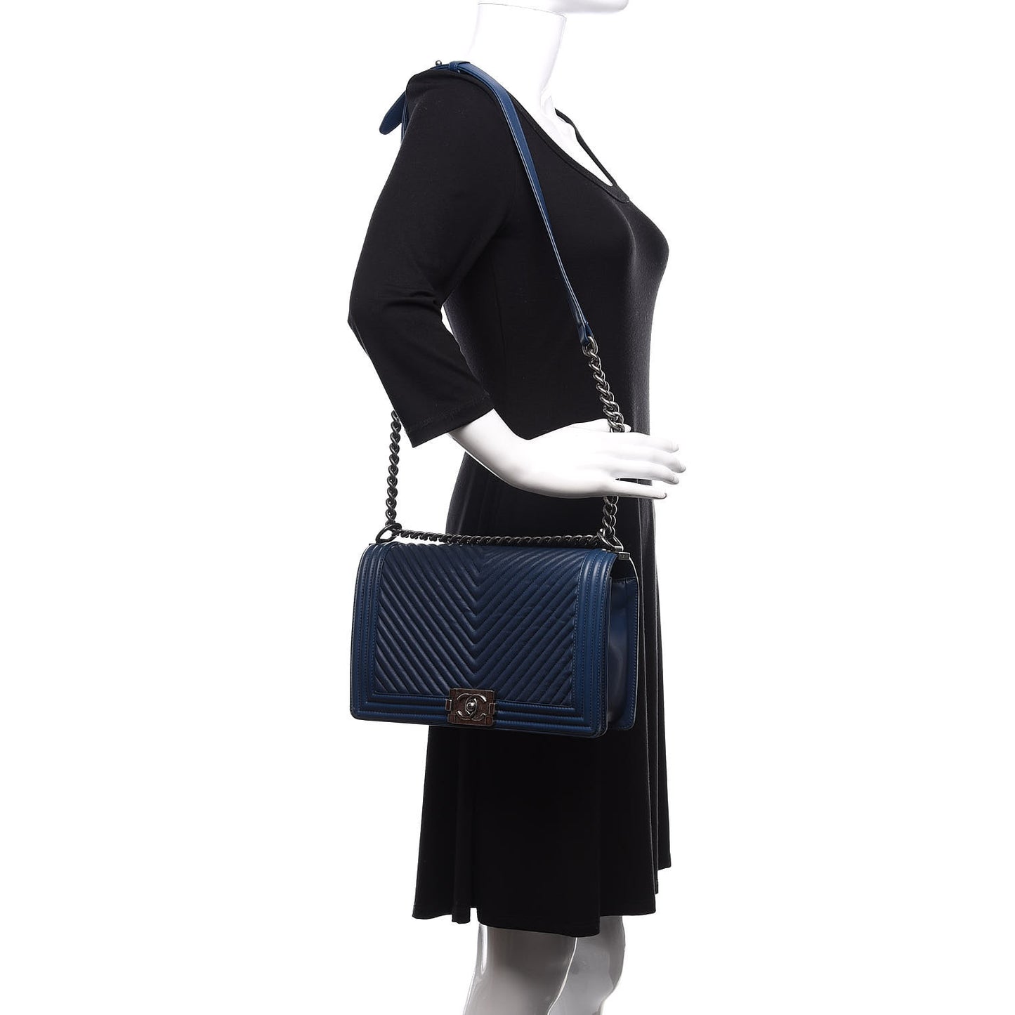 Wrinkled Lambskin Chevron Quilted New Medium Boy Flap Navy Blue