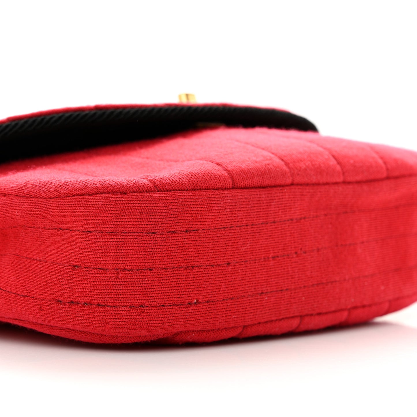 Jersey Vertical Quilted Half Moon Chain Flap Red