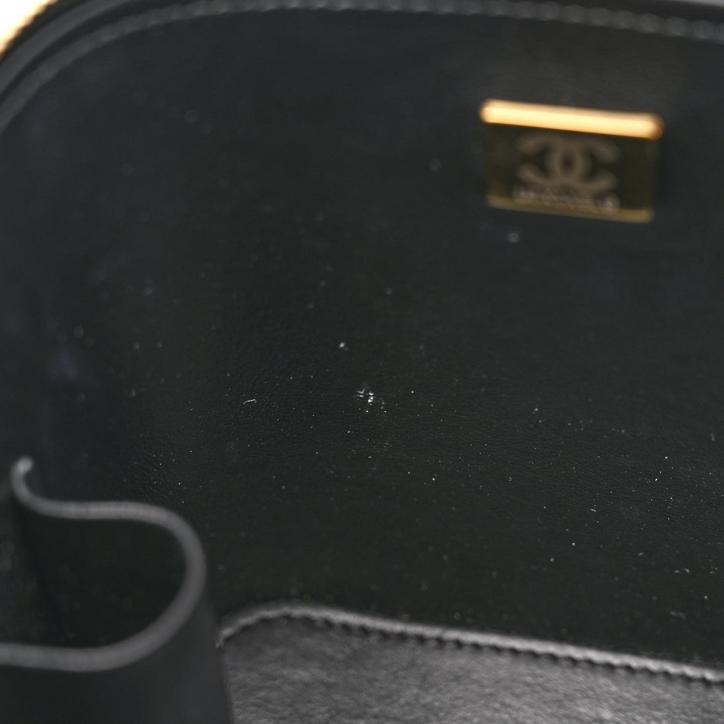 Caviar Quilted Small Vertical Vanity Case With Chain Black