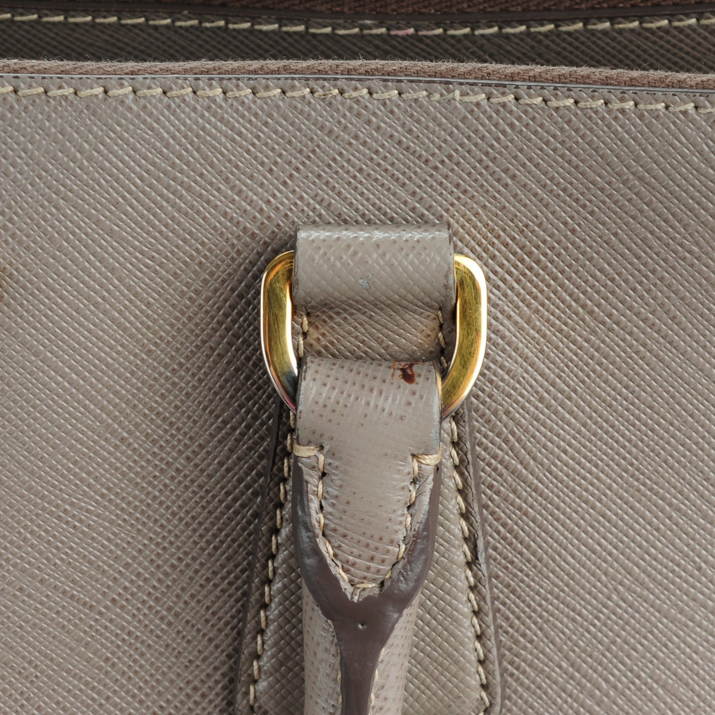 Saffiano Medium Galleria Double Zip Tote Argilla