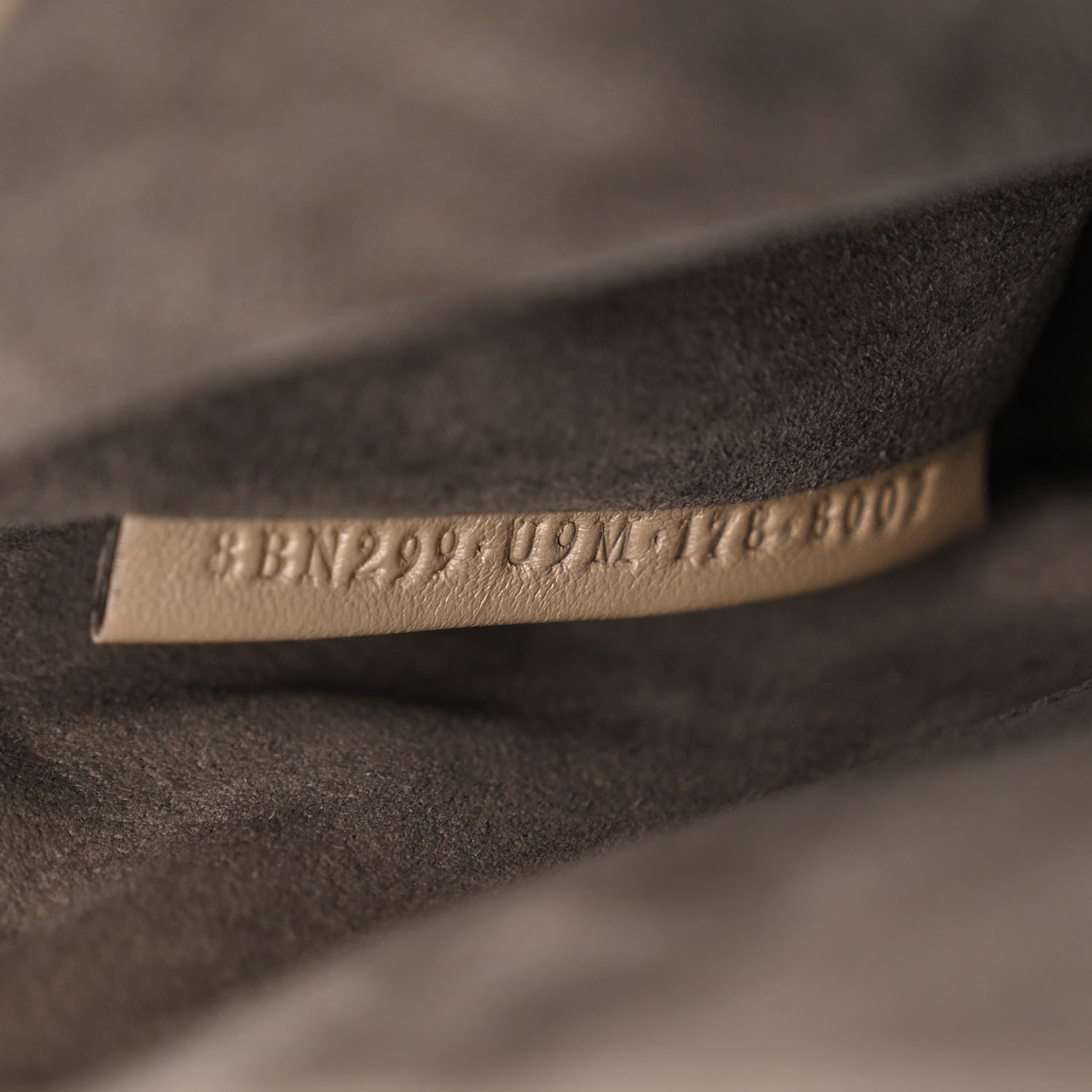 Fendi Shiny Nappa Trapuntata Small DotCom Click Chain Satchel 10 of 14