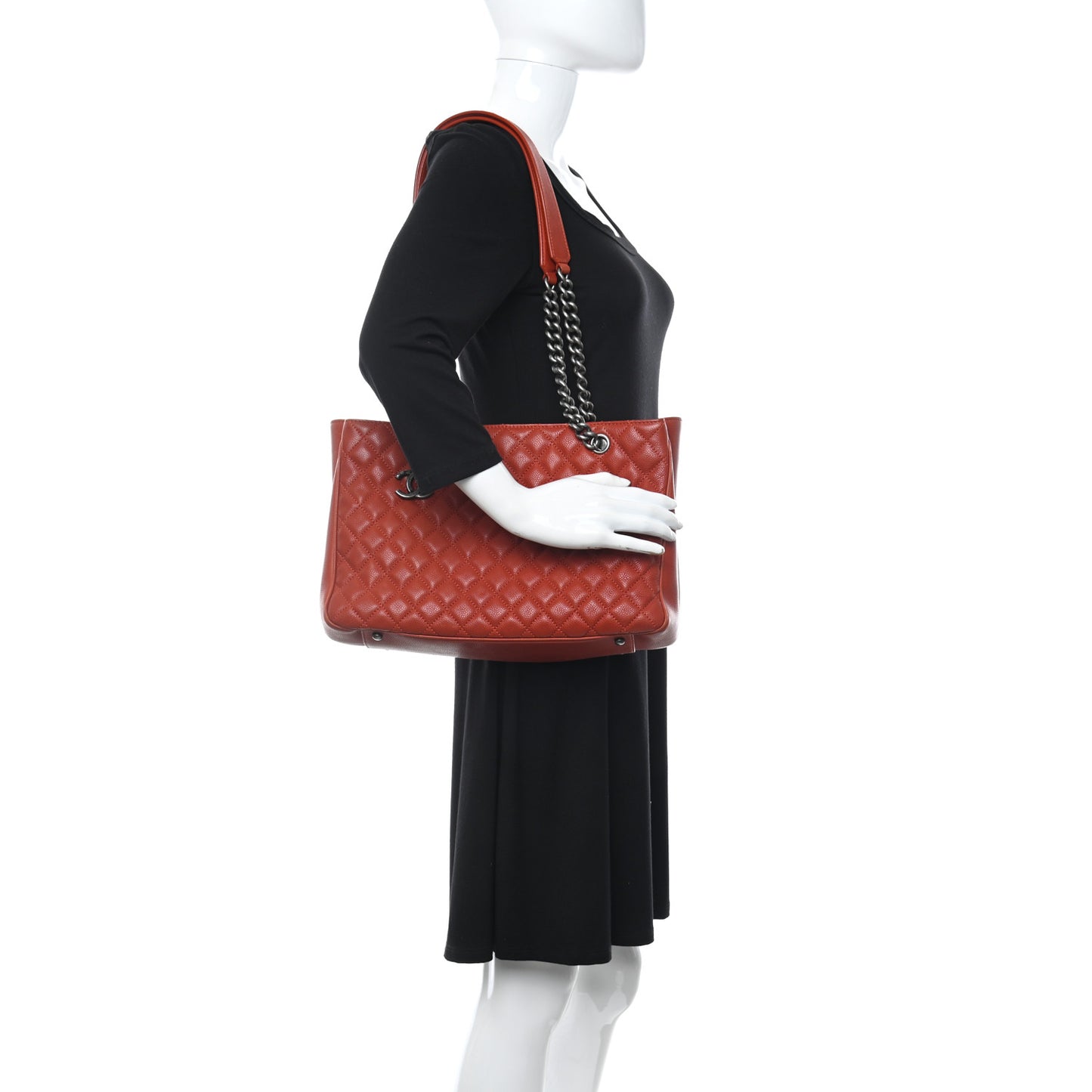 Caviar Quilted Medium Rock In Rome Tote Dark Red