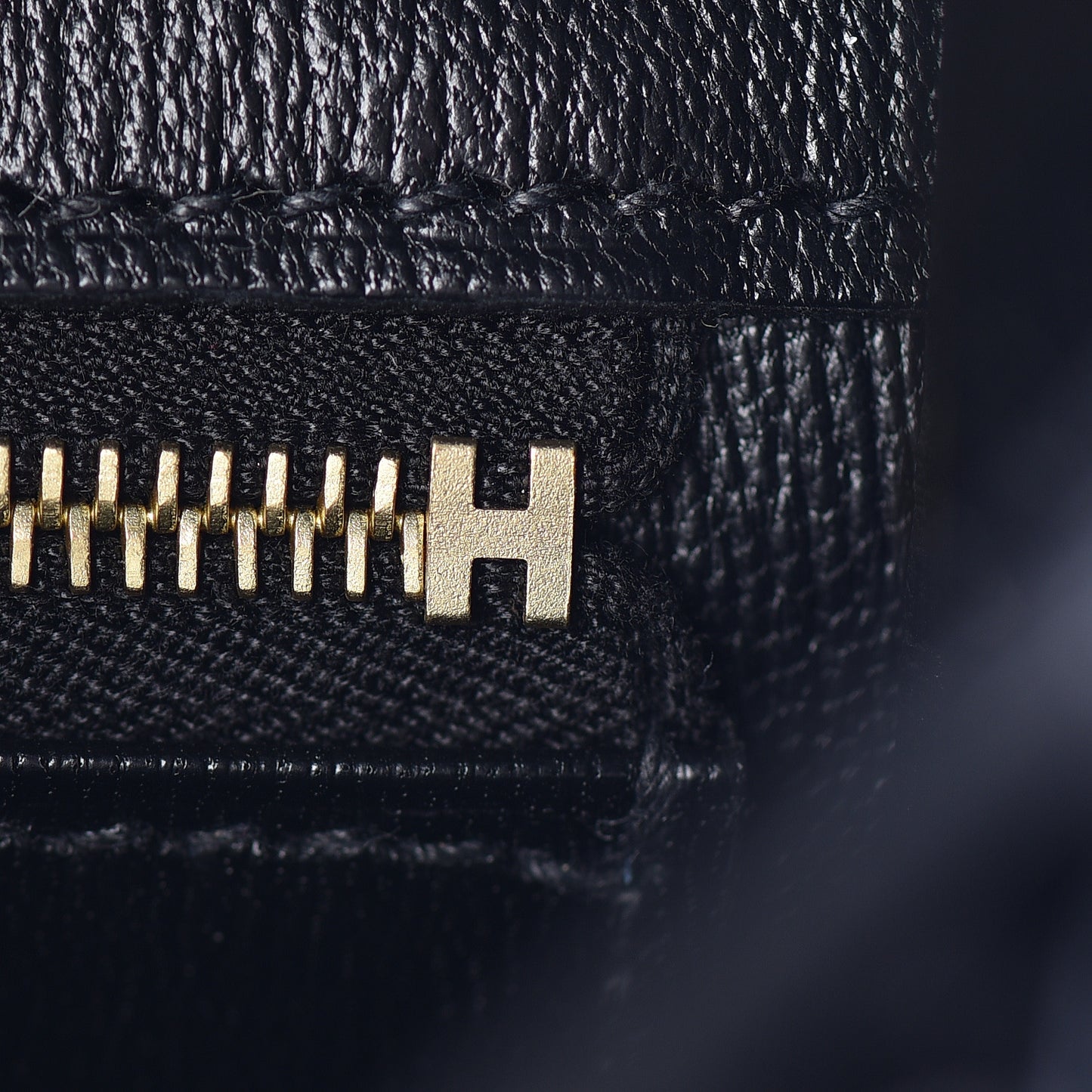 Shiny Porosus Crocodile Birkin 25 Black
