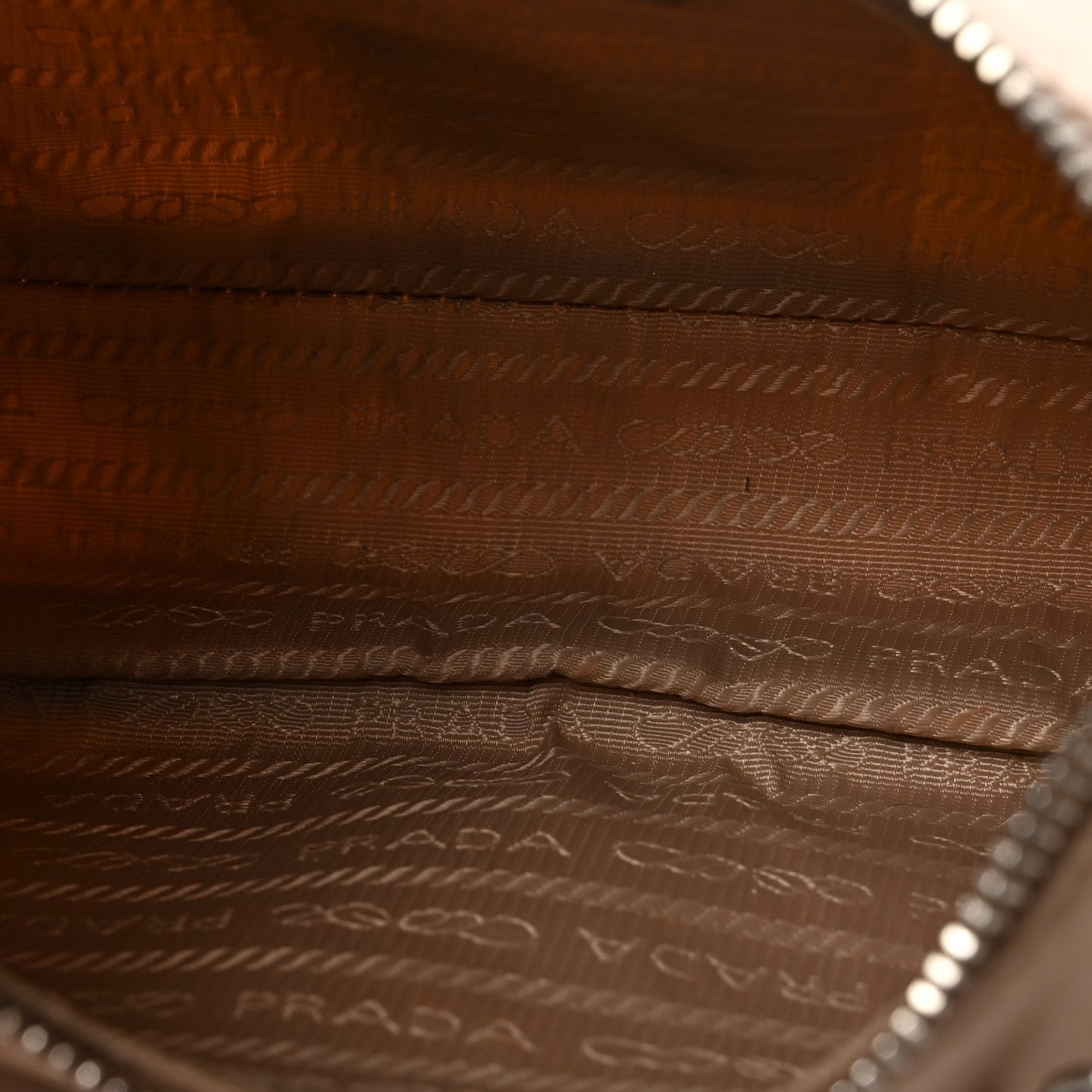 Nylon Re-Edition 2005 Shoulder Bag Cammeo