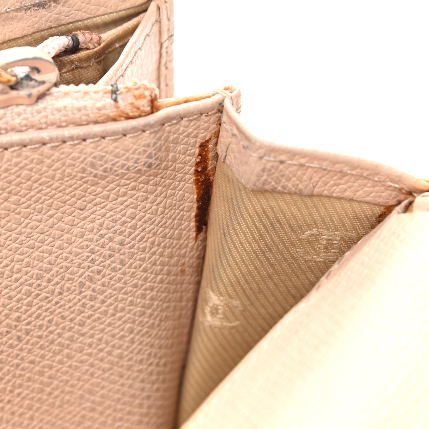 Chanel Grained Calfskin CC Button Yen Wallet Beige 15 of 27