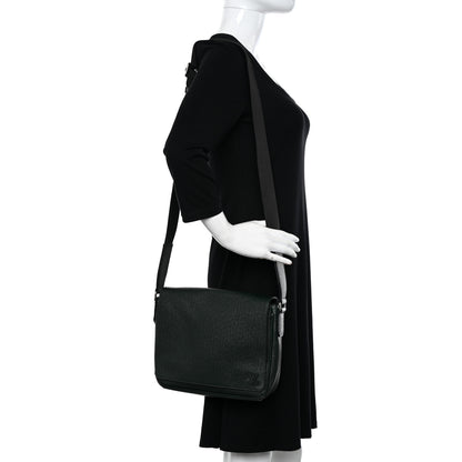 Louis Vuitton Taiga District PM Epicea 2 of 10