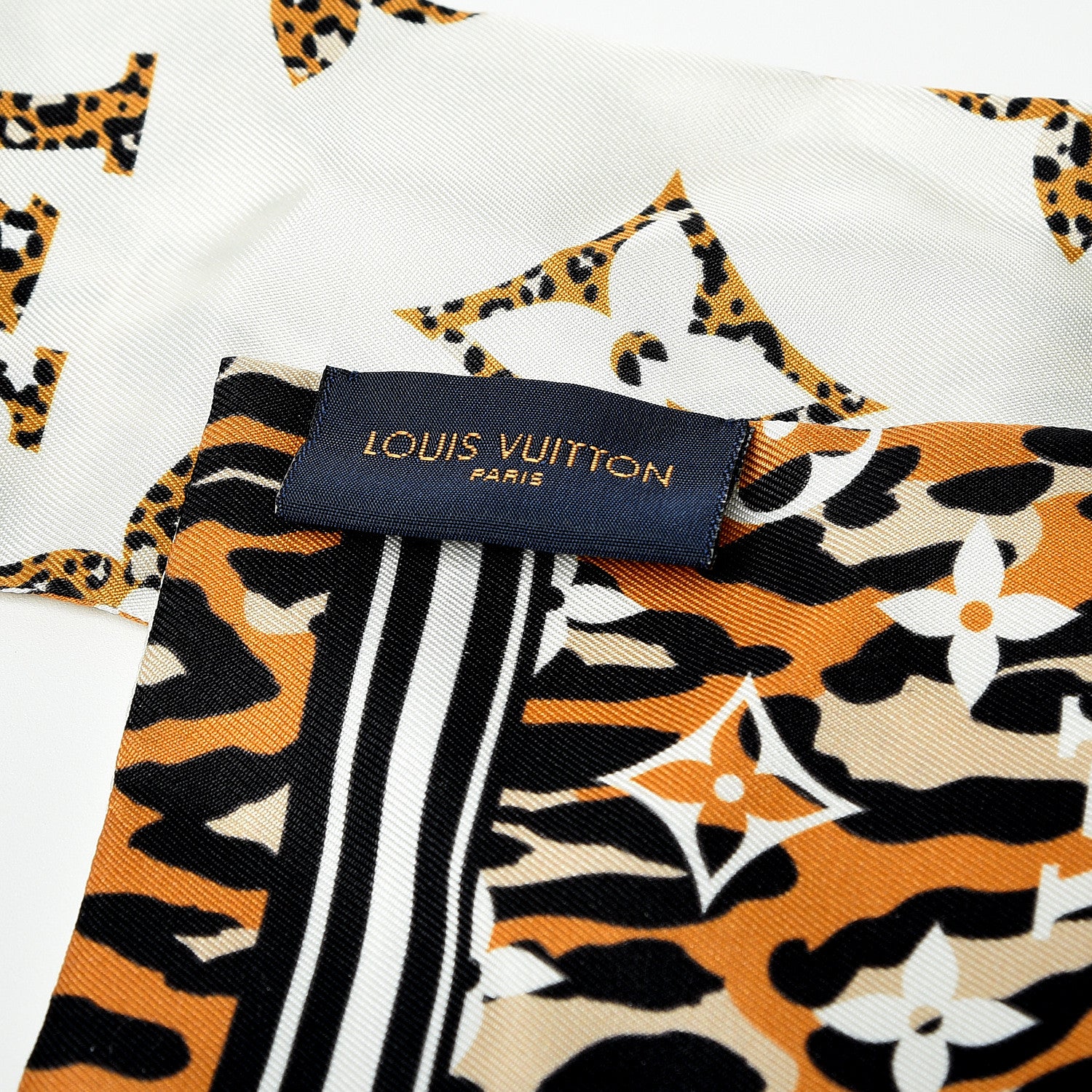 Louis Vuitton Silk Monogram Giant Jungle Bandeau Ivory 4 of 4