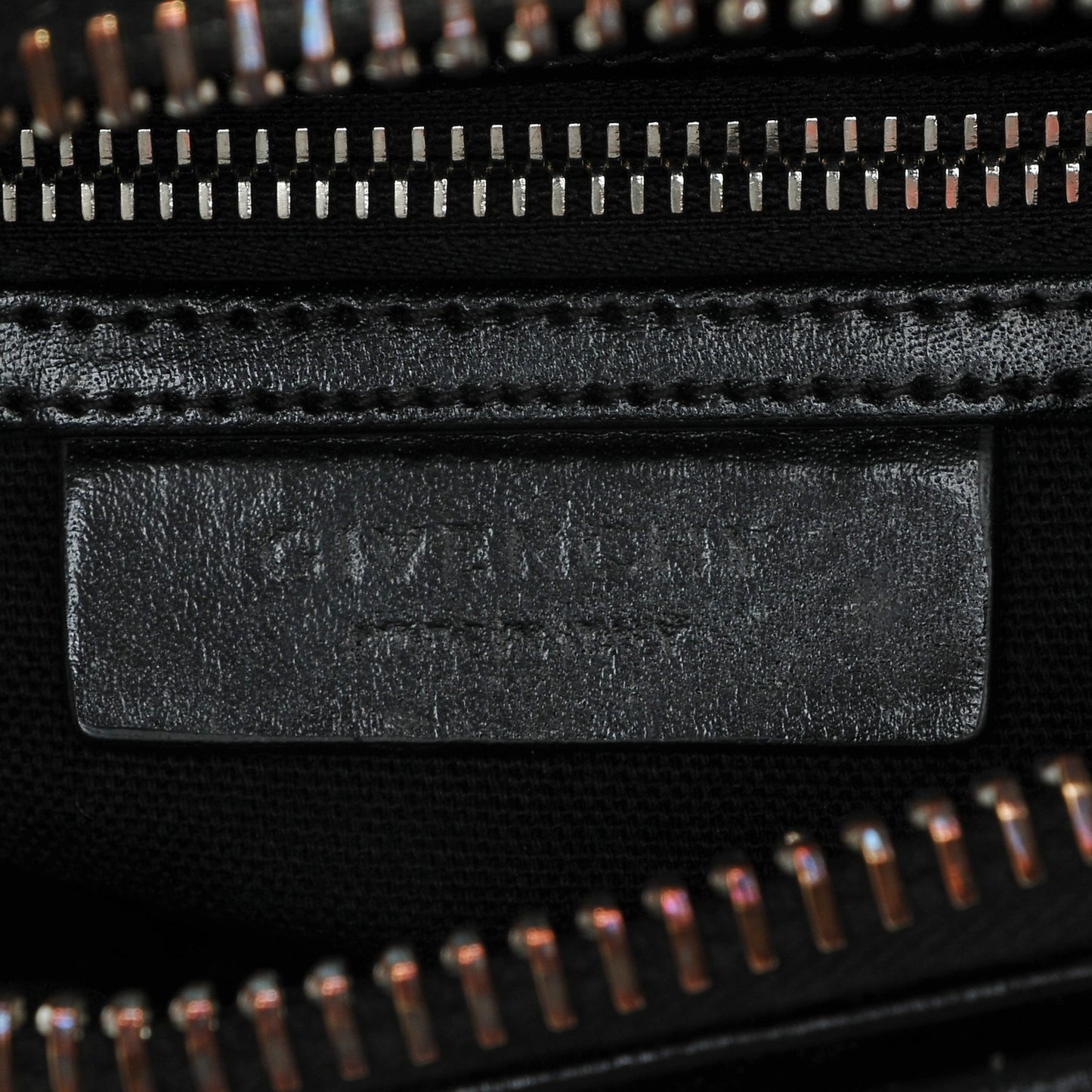 Shiny Lord Calfskin Mini Antigona Black