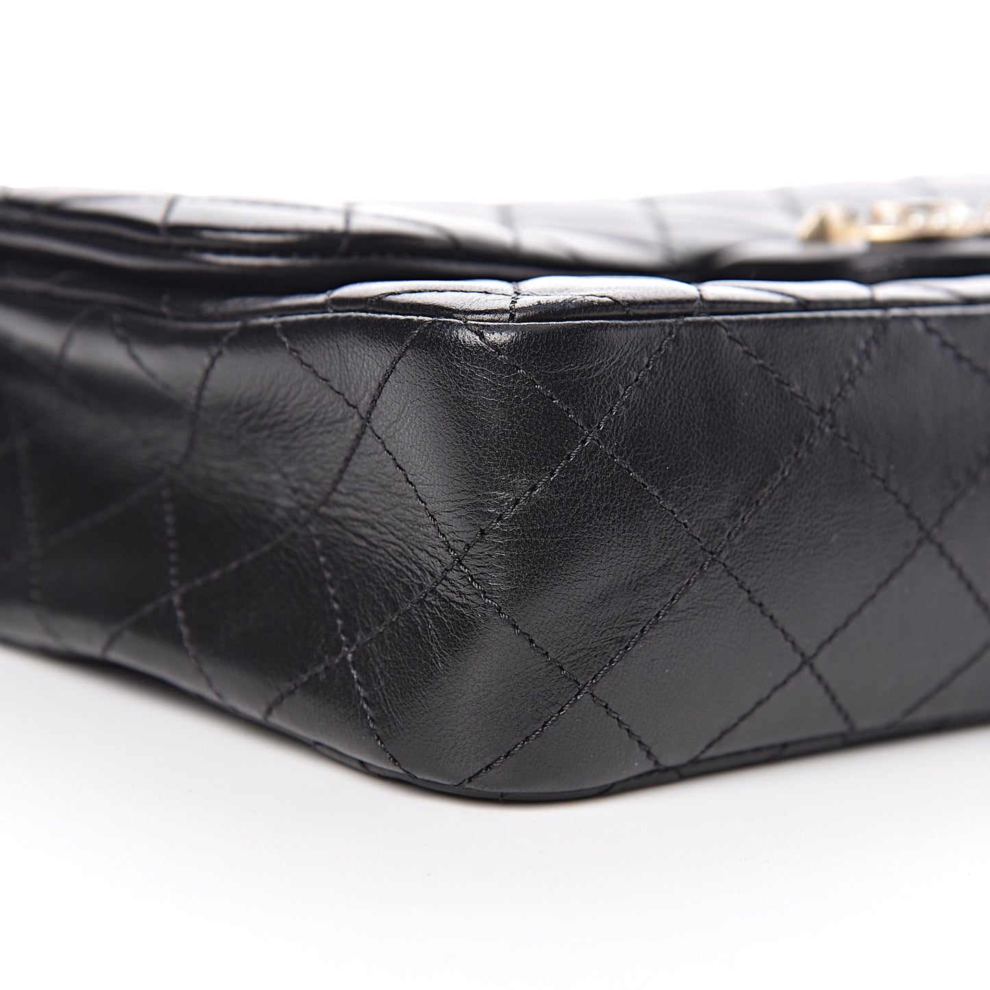 Lambskin Quilted Medium Westminster Pearl Flap Black