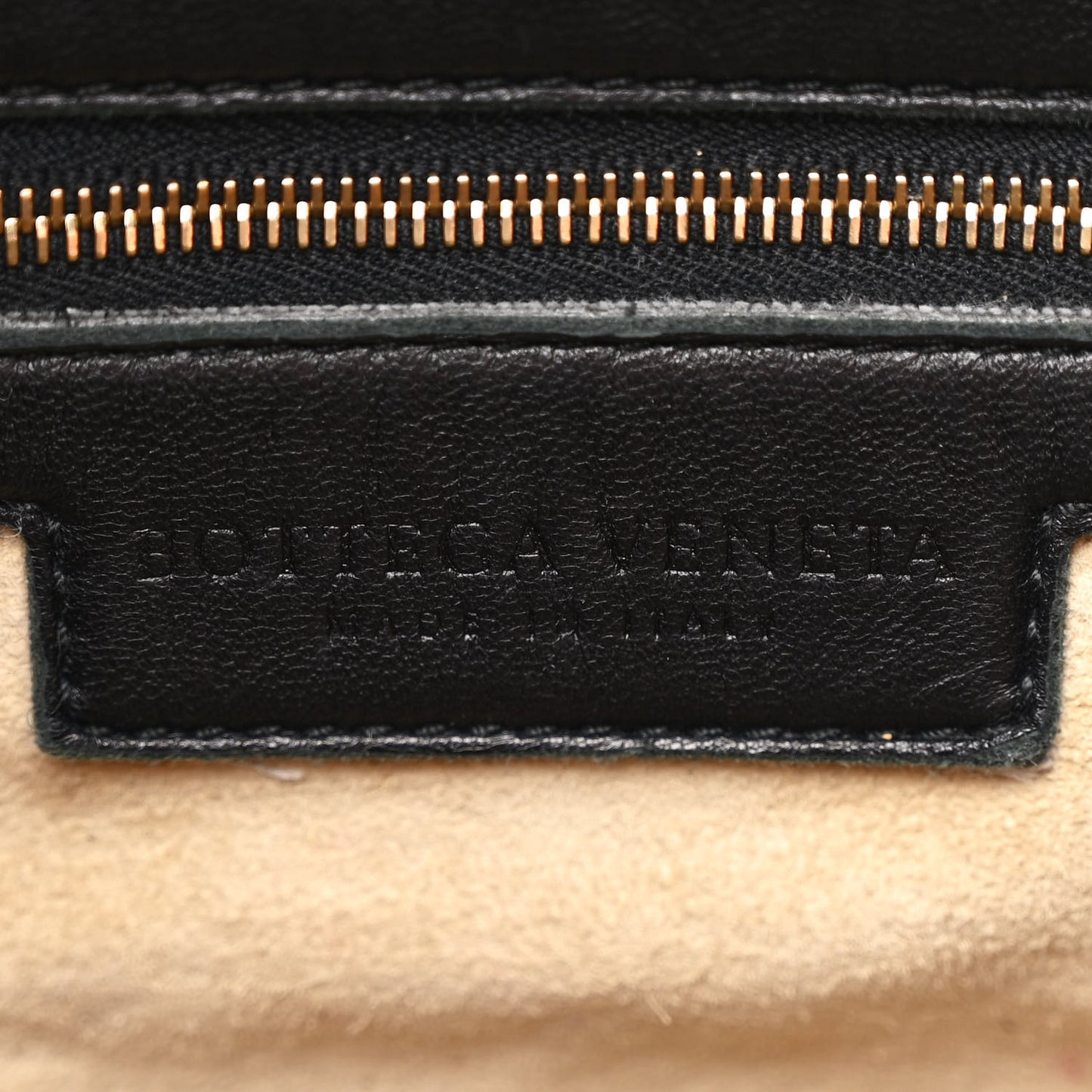 Nappa Intrecciato Medium Veneta Hobo Black