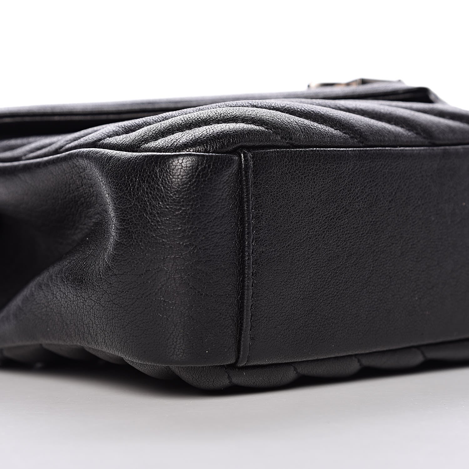 Saint Laurent Sheepskin Matelasse Chevron Monogram Medium College Bag Black 10 of 11