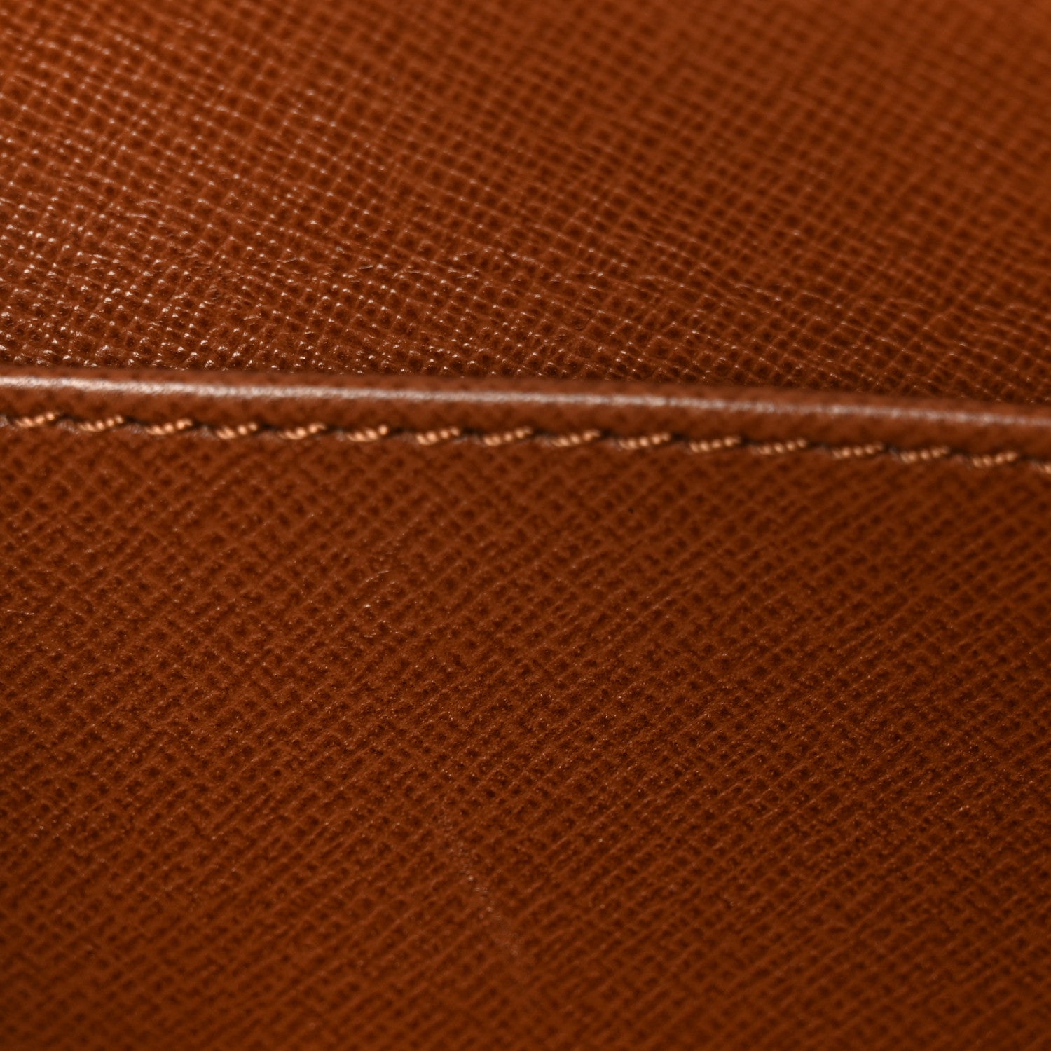 Louis Vuitton Monogram Pochette Dame 29 8 of 11