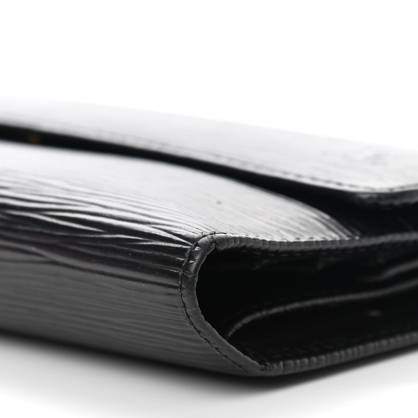 Epi Porte Tresor International Wallet Black