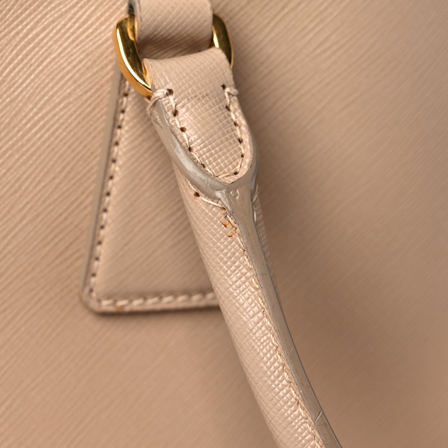 Saffiano Large Galleria Double Zip Tote Cammeo