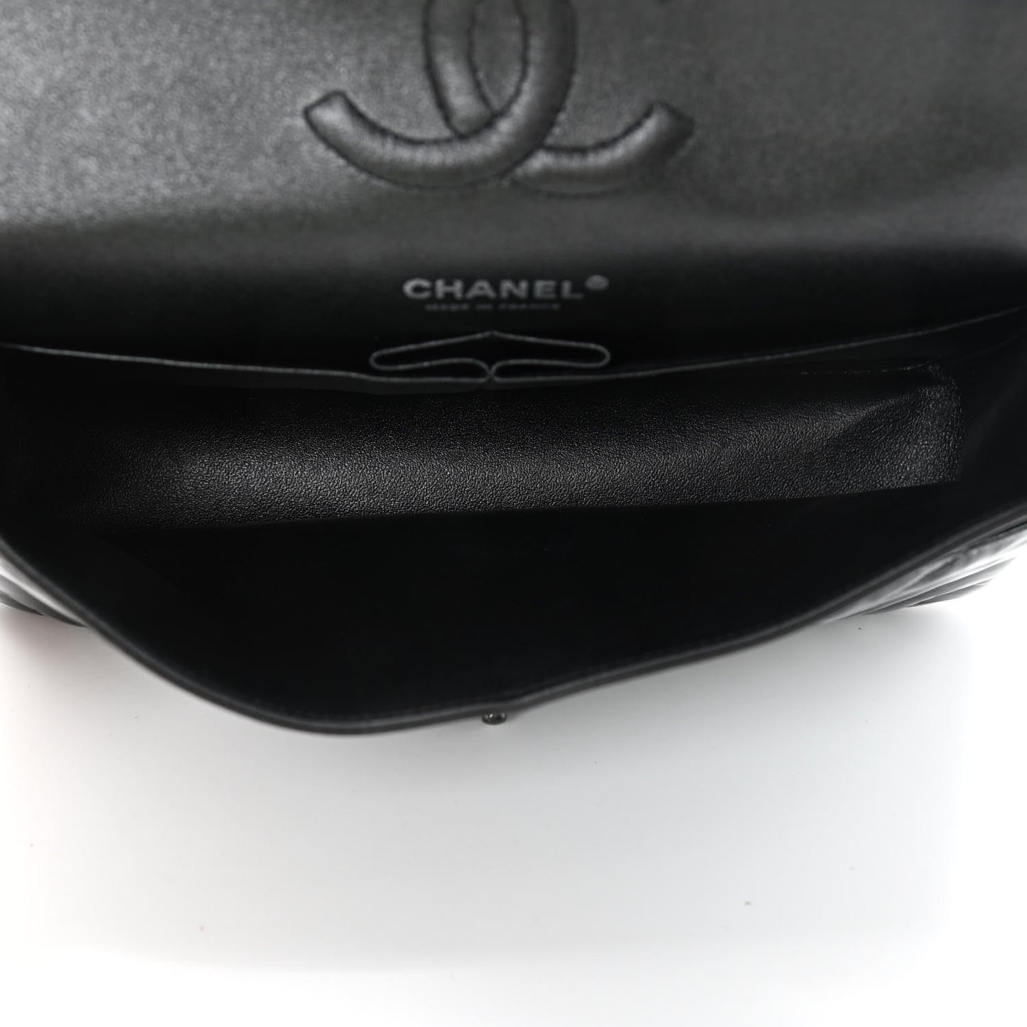 Metallic Patent Crumpled Calfskin Chevron Quilted Medium Double Flap So Black