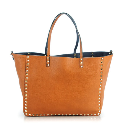 Valentino Garavani Pebbled Calfskin Medium Rockstud Reversible Tote Light Cuir Marine 3 of 7