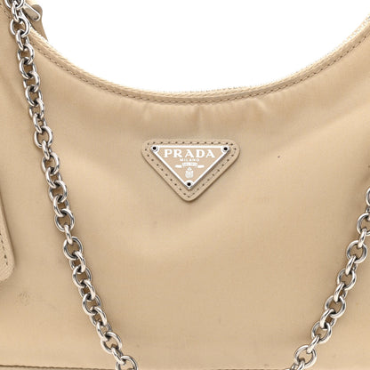 Prada Nylon Re-Edition 2005 Shoulder Bag Cammeo 11 of 18