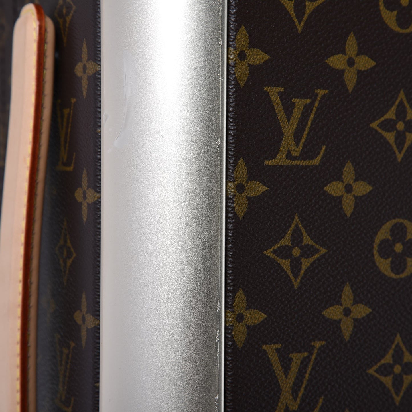 Monogram Horizon 70
