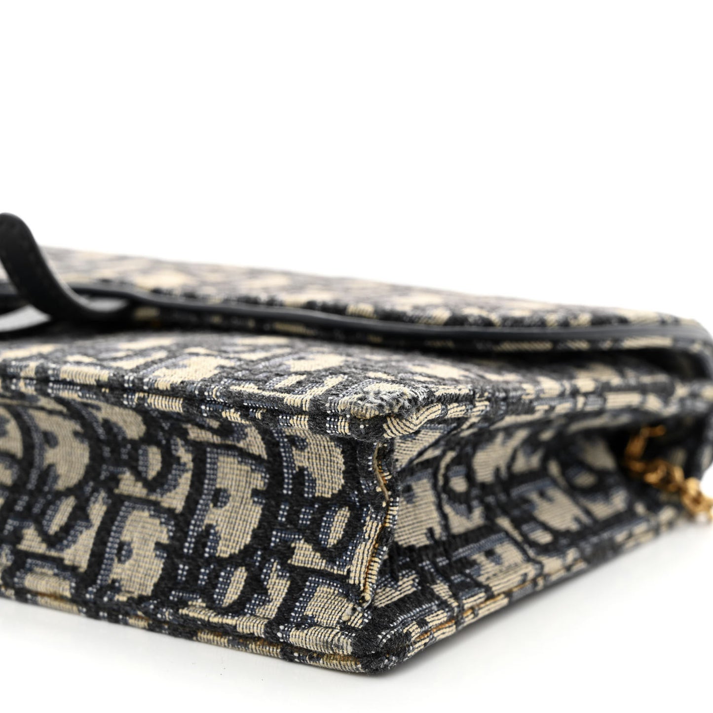 Oblique Saddle Chain Pouch Blue