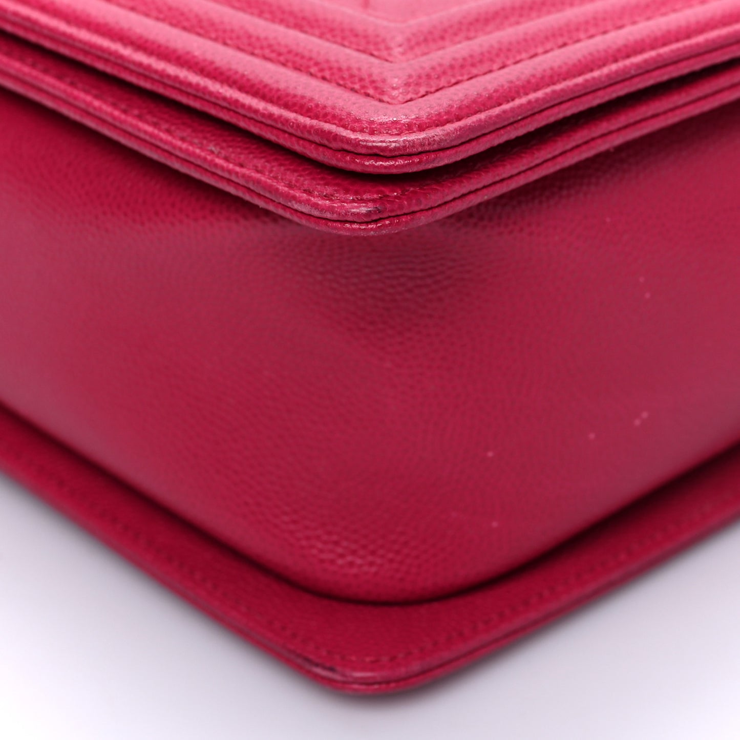 Caviar Quilted Medium Boy Flap Dark Pink