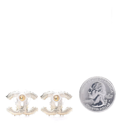 Chanel Pearl CC Camellia Express Stud Earrings Gold 2 of 4