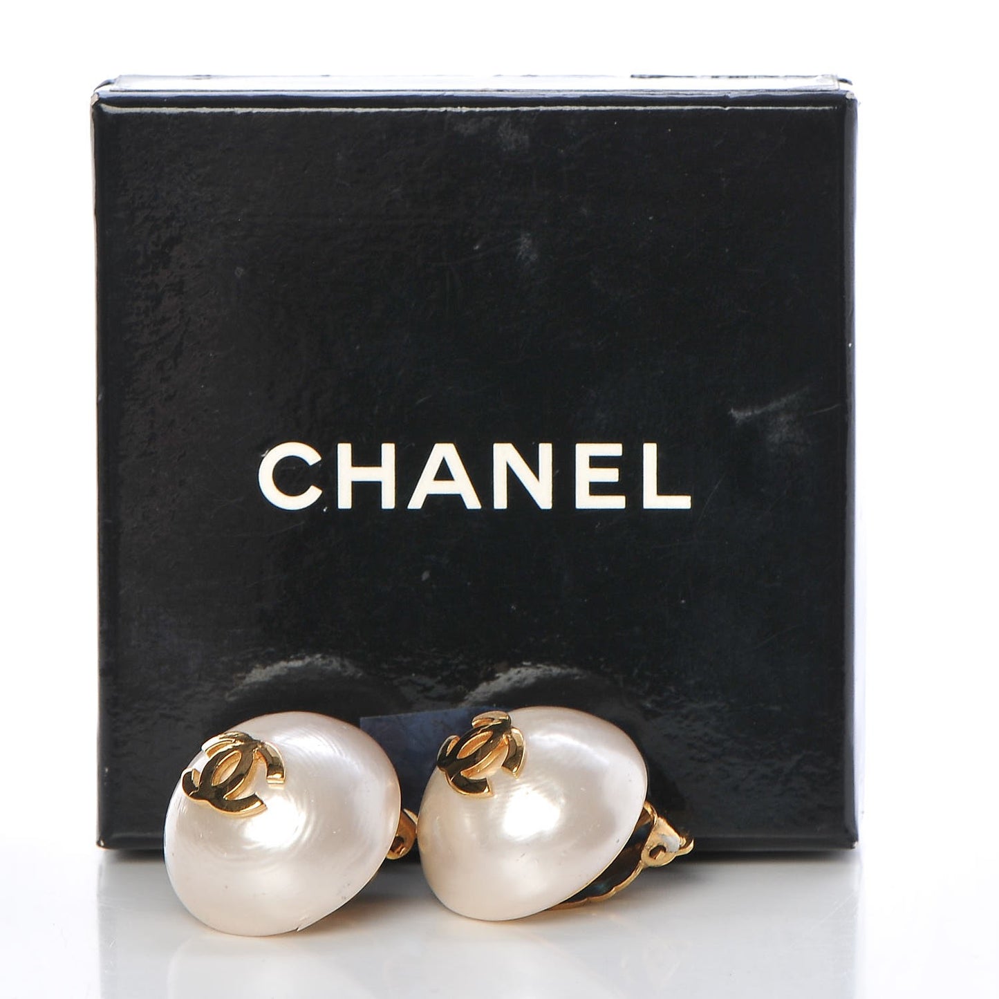Pearl CC Clip On Earrings Gold