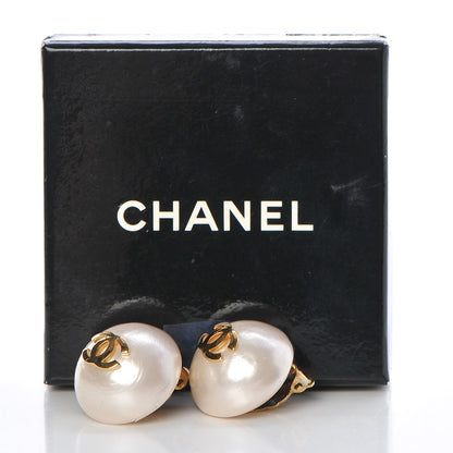 Chanel Pearl CC Clip On Earrings Gold 5 of 5