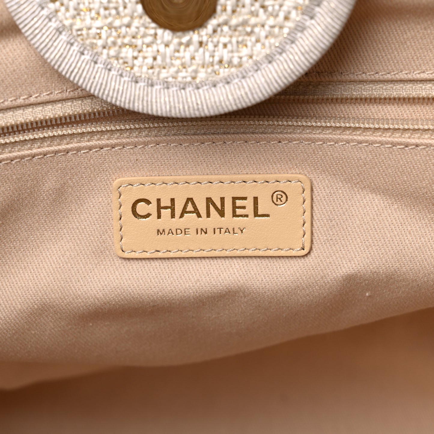 Lurex Boucle Large Deauville Tote White