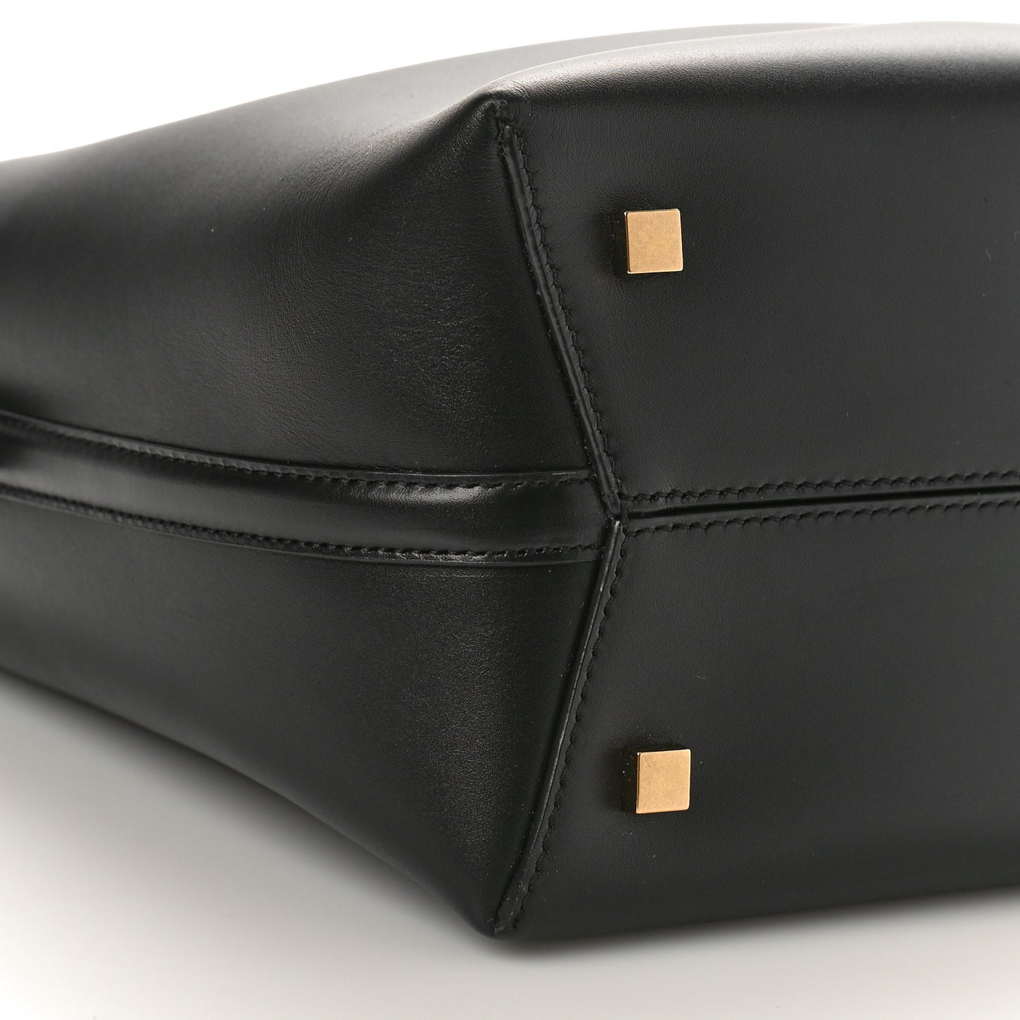 Shiny Calfskin Le 37 Bucket Bag Black