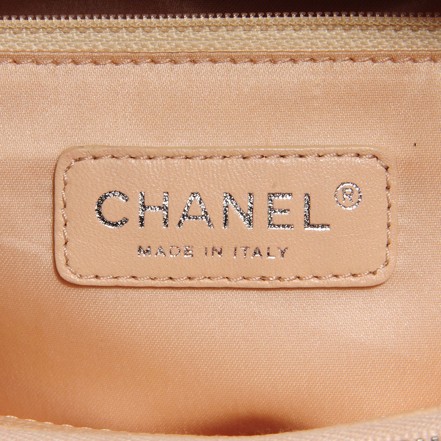 Caviar Quilted Grand Shopping Tote GST Beige Clair
