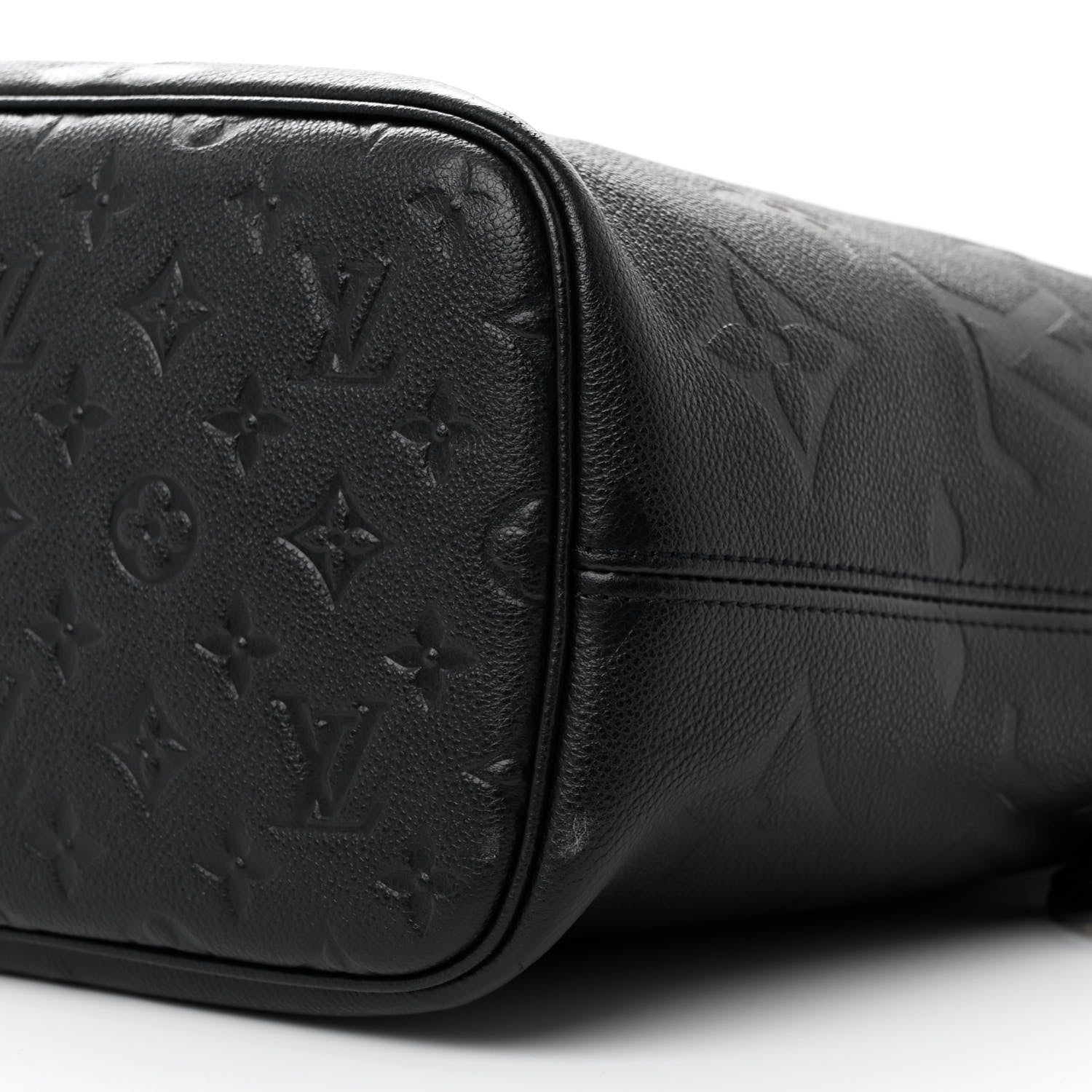 Louis Vuitton Empreinte Monogram Giant Neverfull MM Black 9 of 12