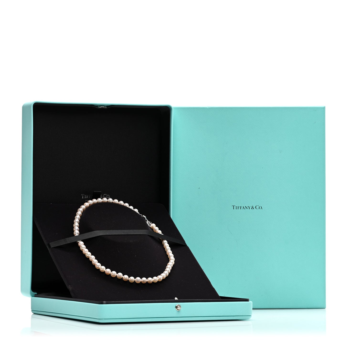 18K White Gold Akoya Pearl 6.5-7mm Essential Necklace
