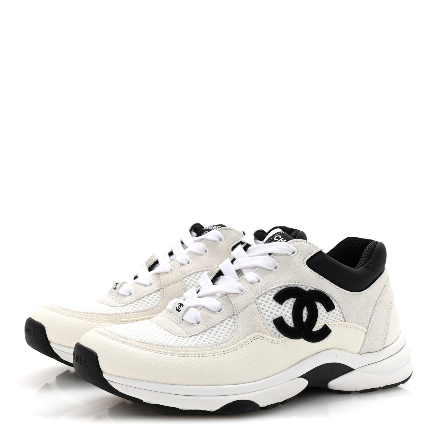 Mesh Suede Calfskin Grained Calfskin Womens CC Sneakers 39 White Black
