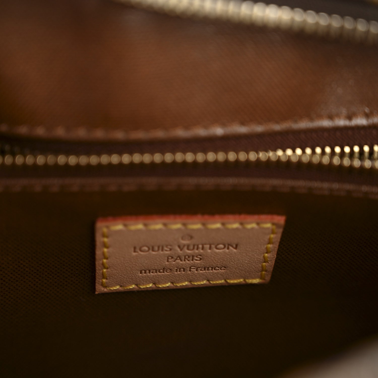 Louis Vuitton Monogram Toiletry Bag 25 6 of 7