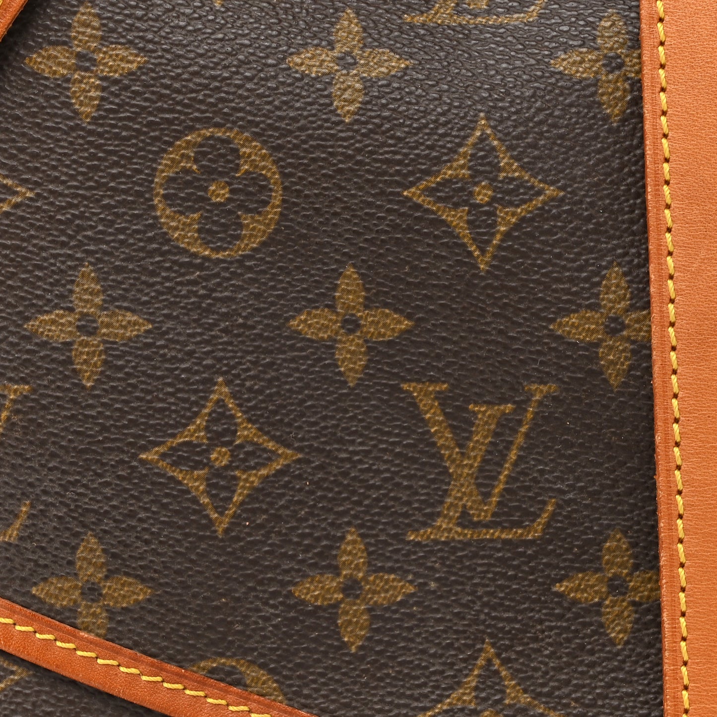 Monogram Saumur 35