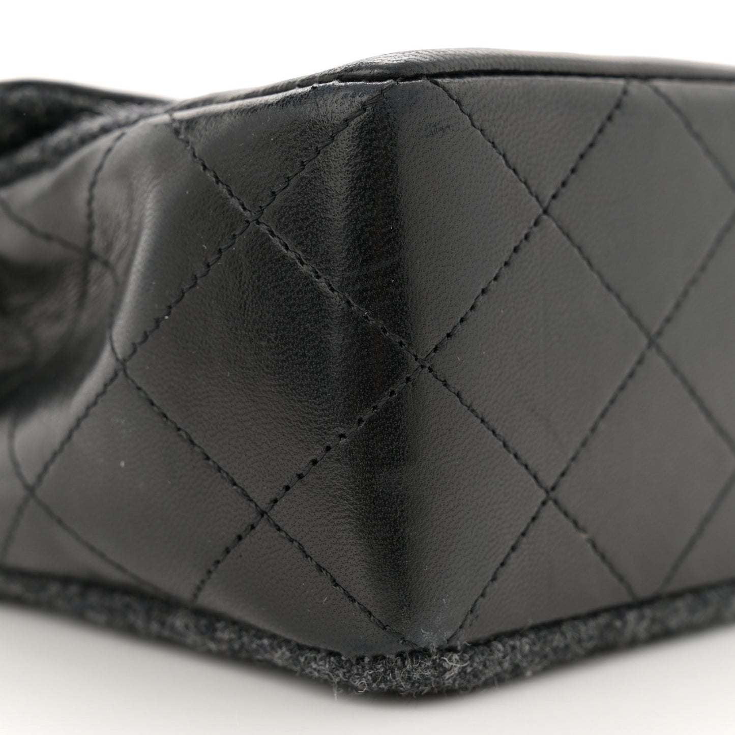 Lambskin Felt Quilted Small Single Flap With Pouch Grey Black