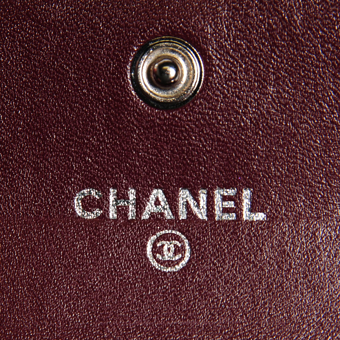Striated Patent Quilted Card Holder Burgundy