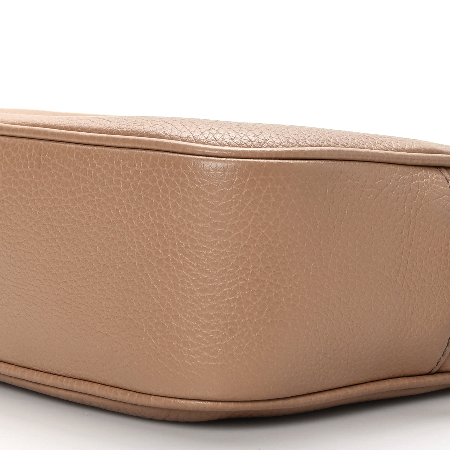 Gucci Pebbled Calfskin Small Soho Disco Bag Camelia 10 of 10