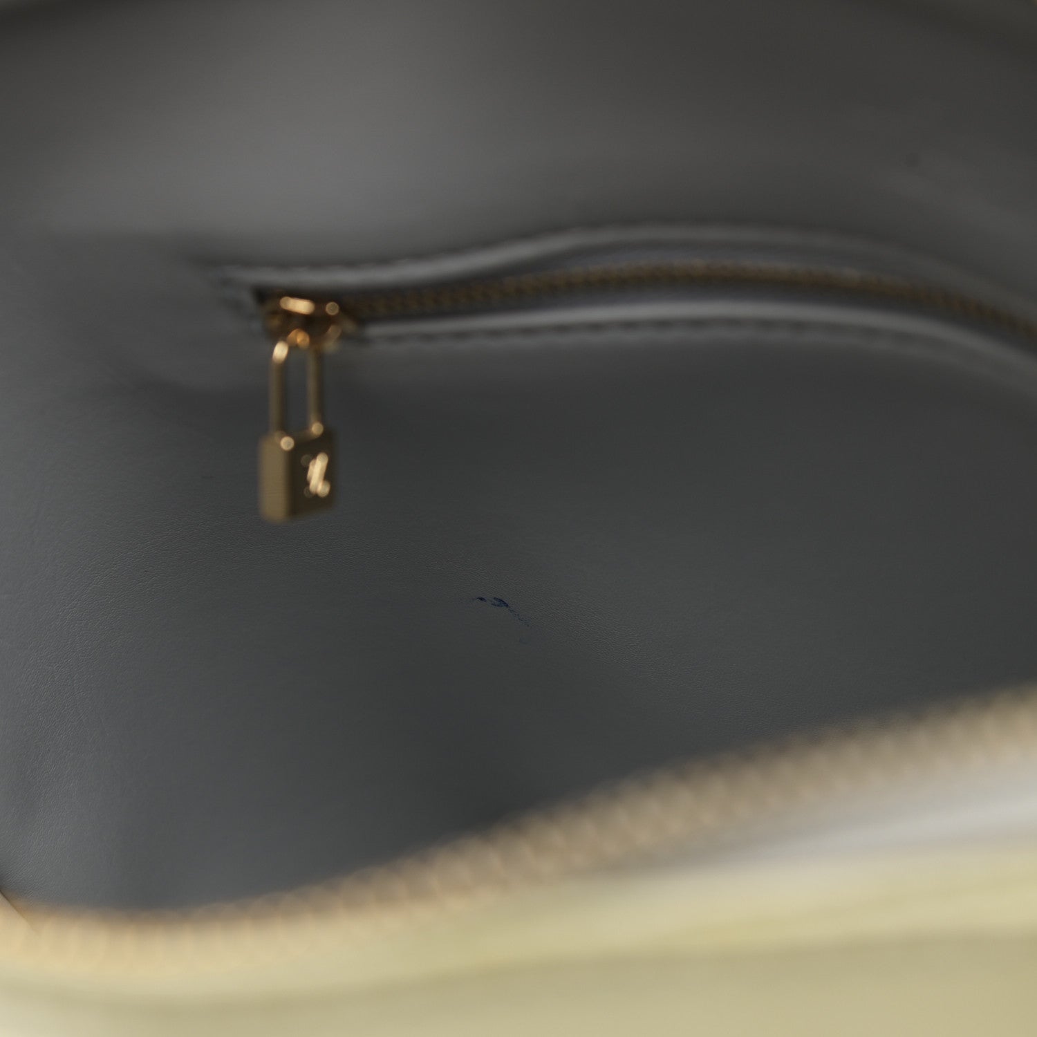 Louis Vuitton Vernis Houston Baby Blue 11 of 12