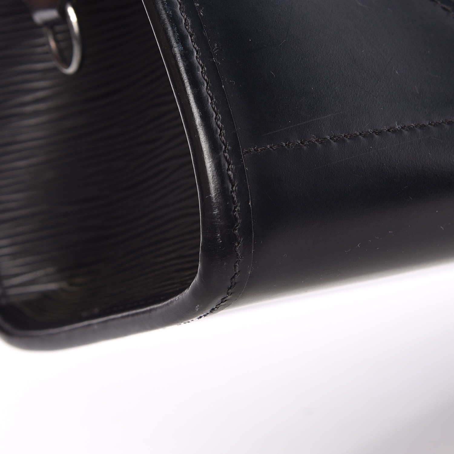 Louis Vuitton Epi Madeleine PM Black 17 of 19