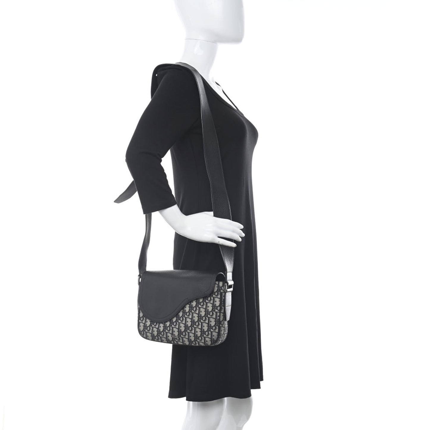 Grained Calfskin Oblique Mini Saddle Messenger Black