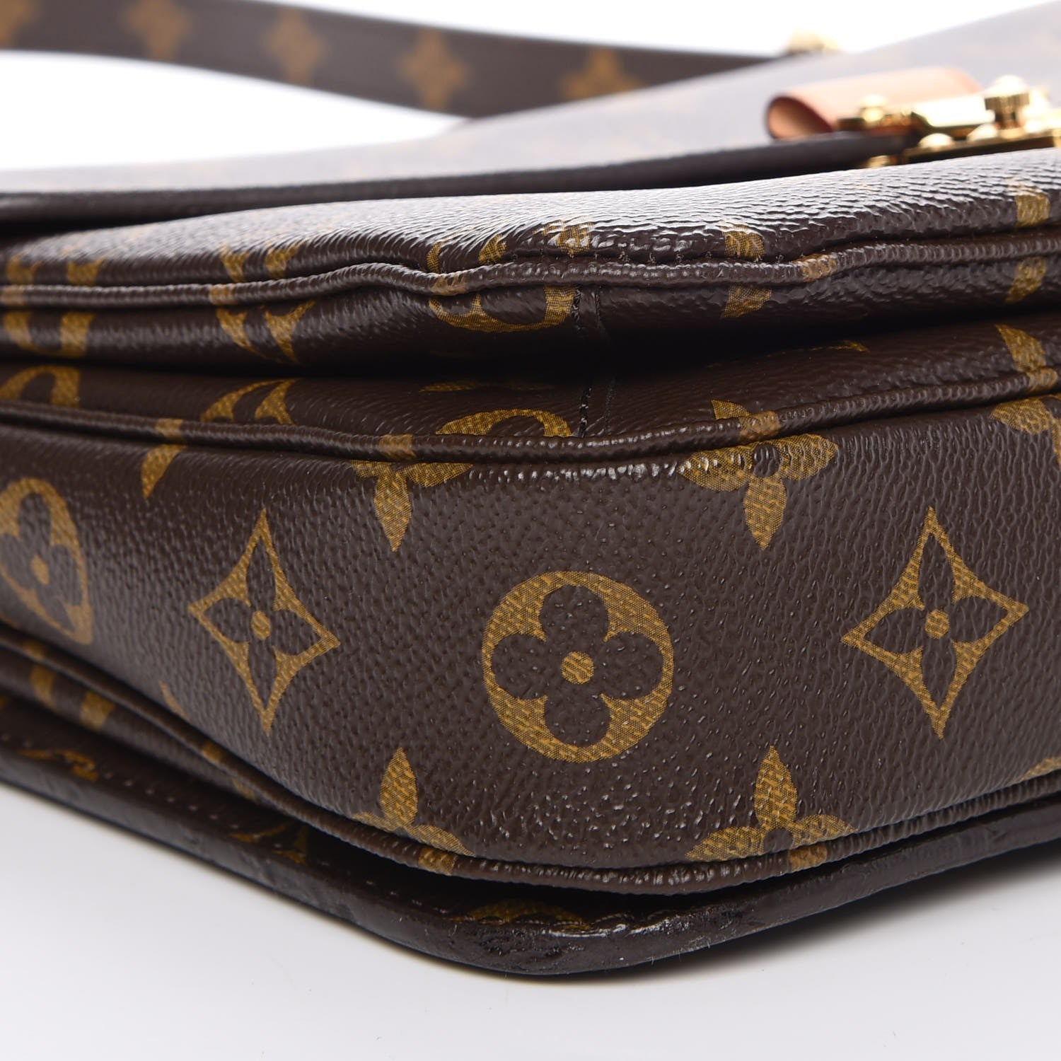 Louis Vuitton Monogram Pochette Metis 8 of 15