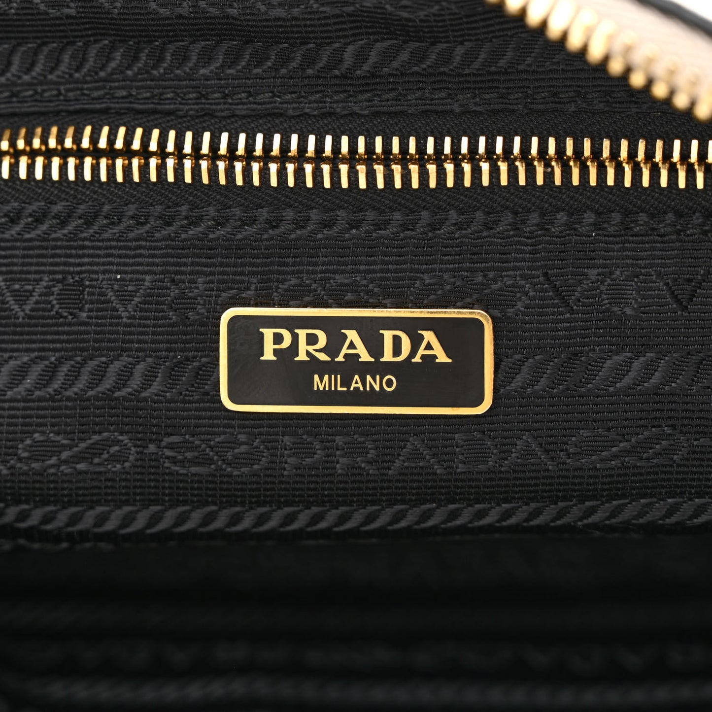 Vitello Daino Camera Crossbody Bianco