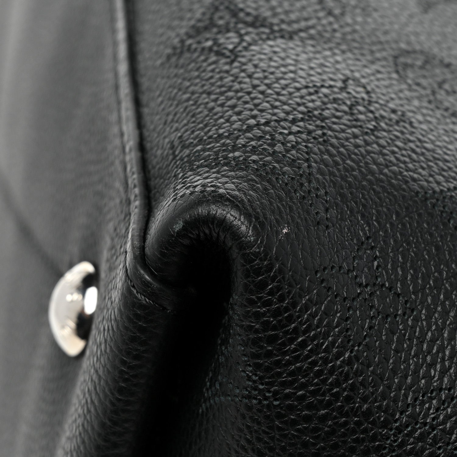 Louis Vuitton Mahina Carmel Hobo Black 8 of 14
