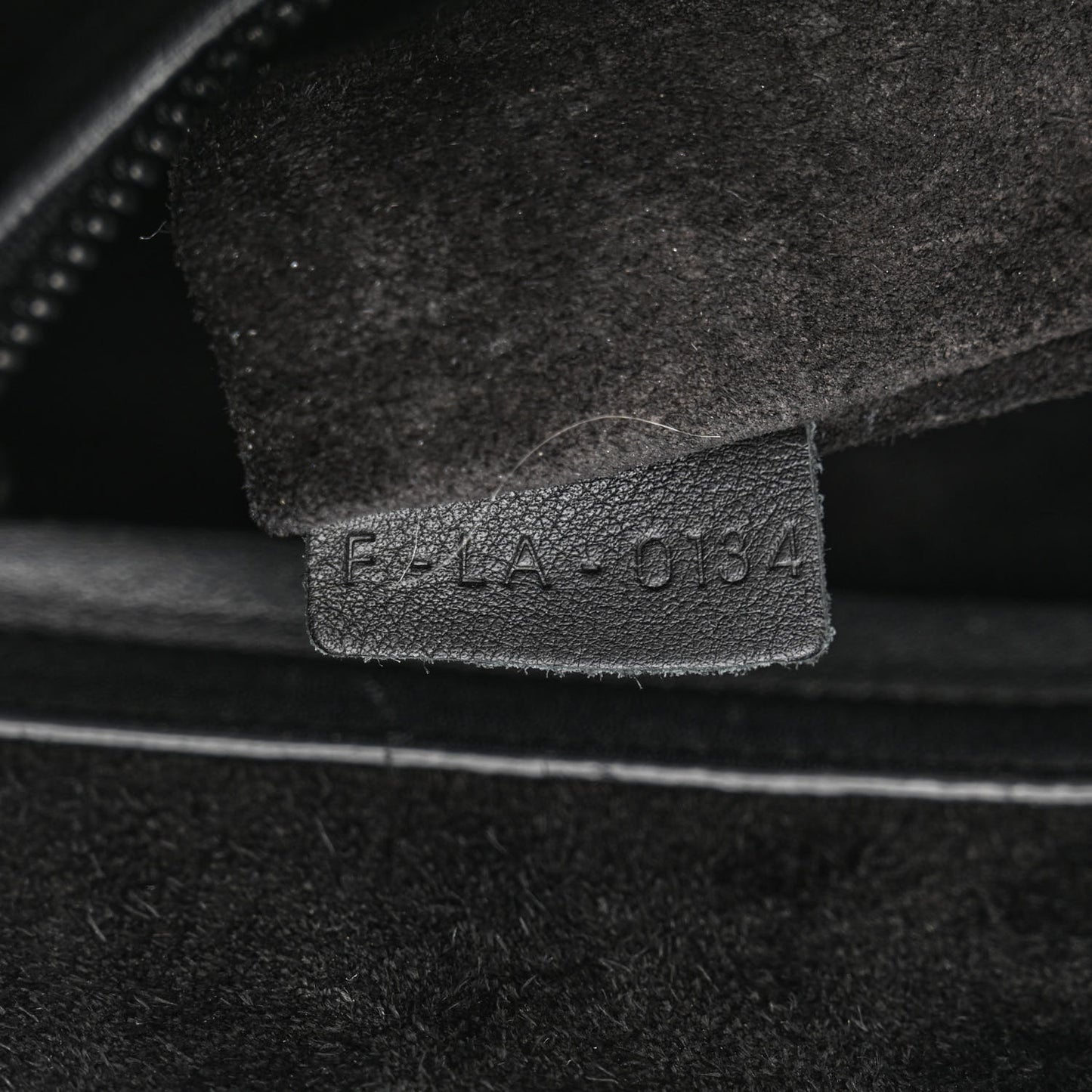 Smooth Calfskin Medium Phantom Luggage Black