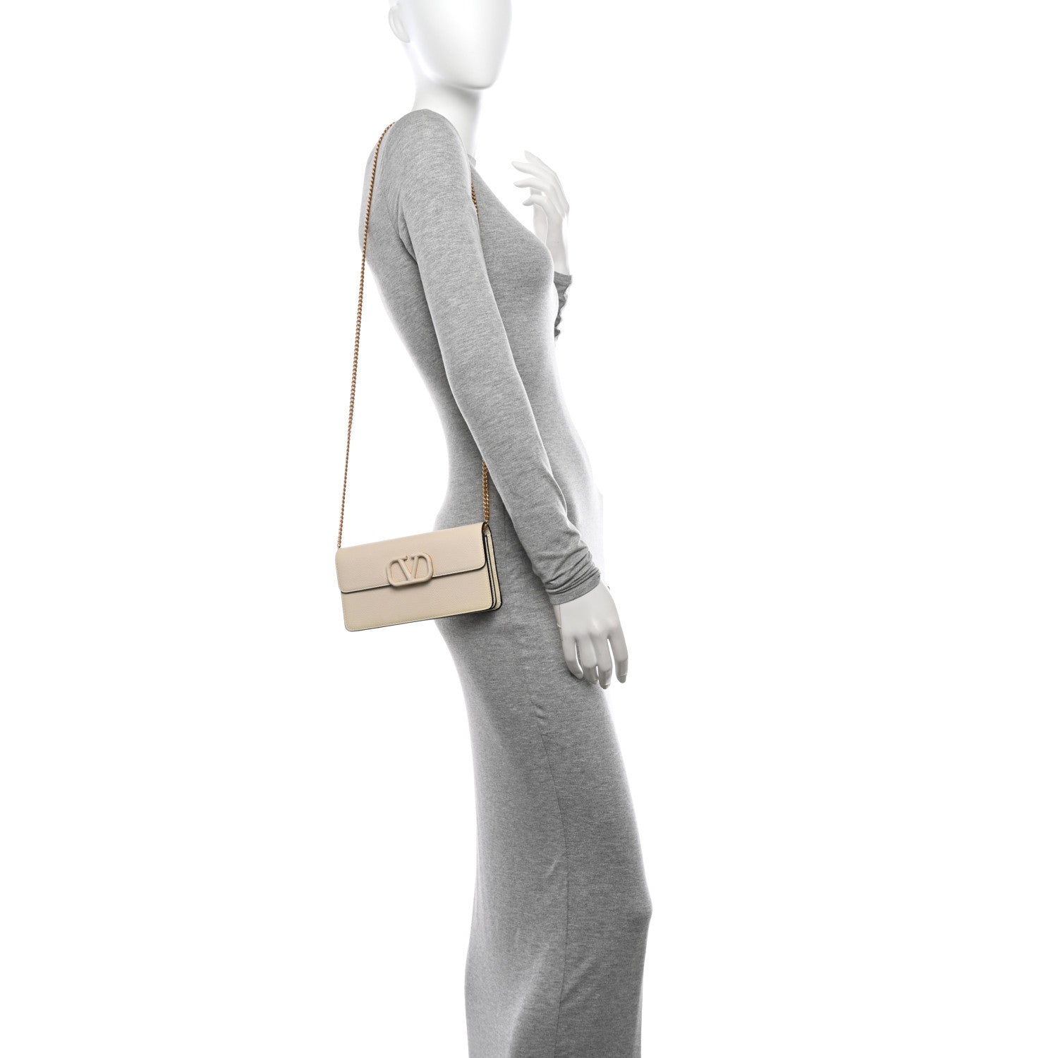 Valentino Garavani Grainy Calfskin Vlogo Wallet On Chain Ivory 2 of 10