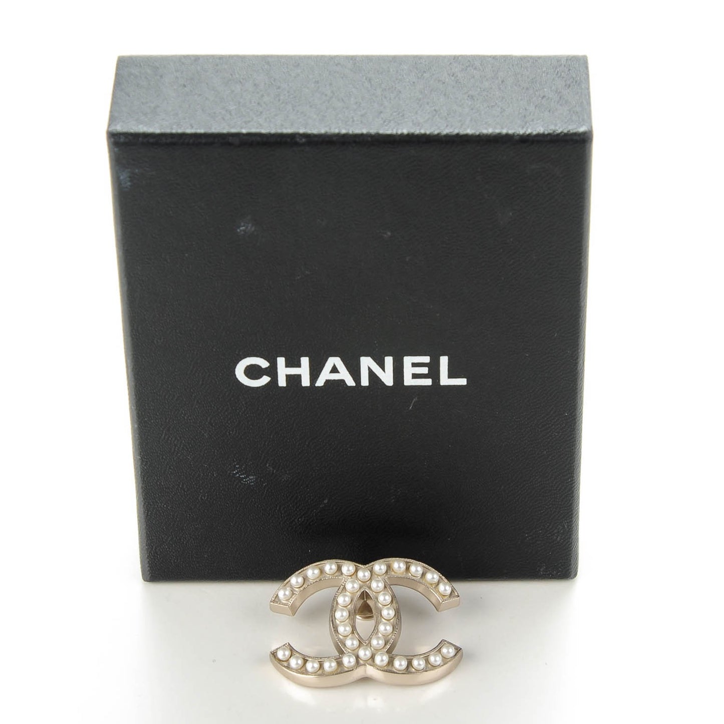 Pearl CC Brooch Pin Silver