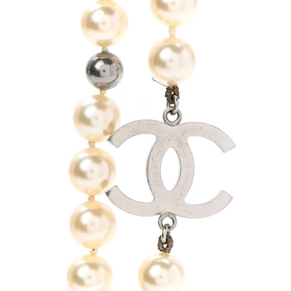 Chanel Pearl CC Long Necklace Silver Pearly White Grey 4 of 7