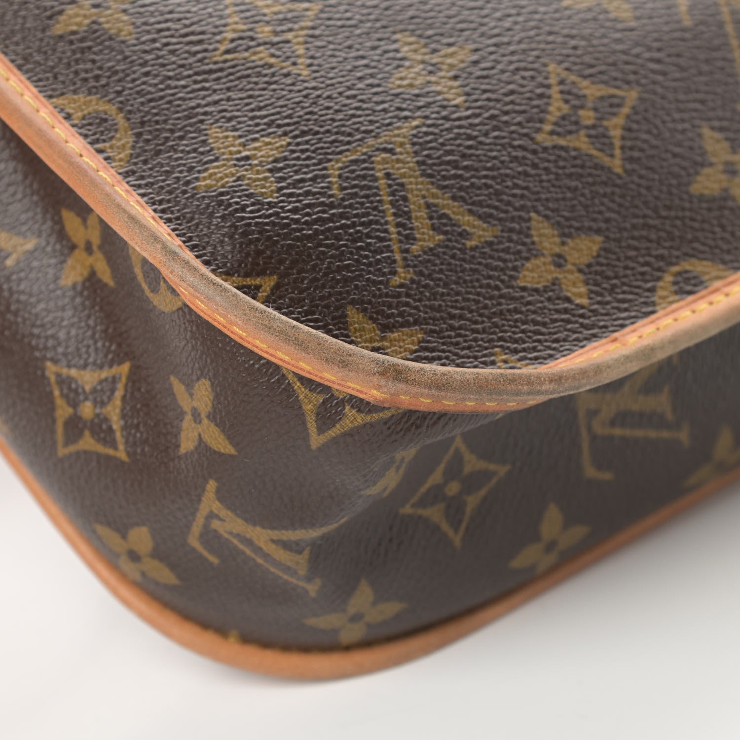 Louis Vuitton Monogram Bosphore PM Messenger 12 of 17
