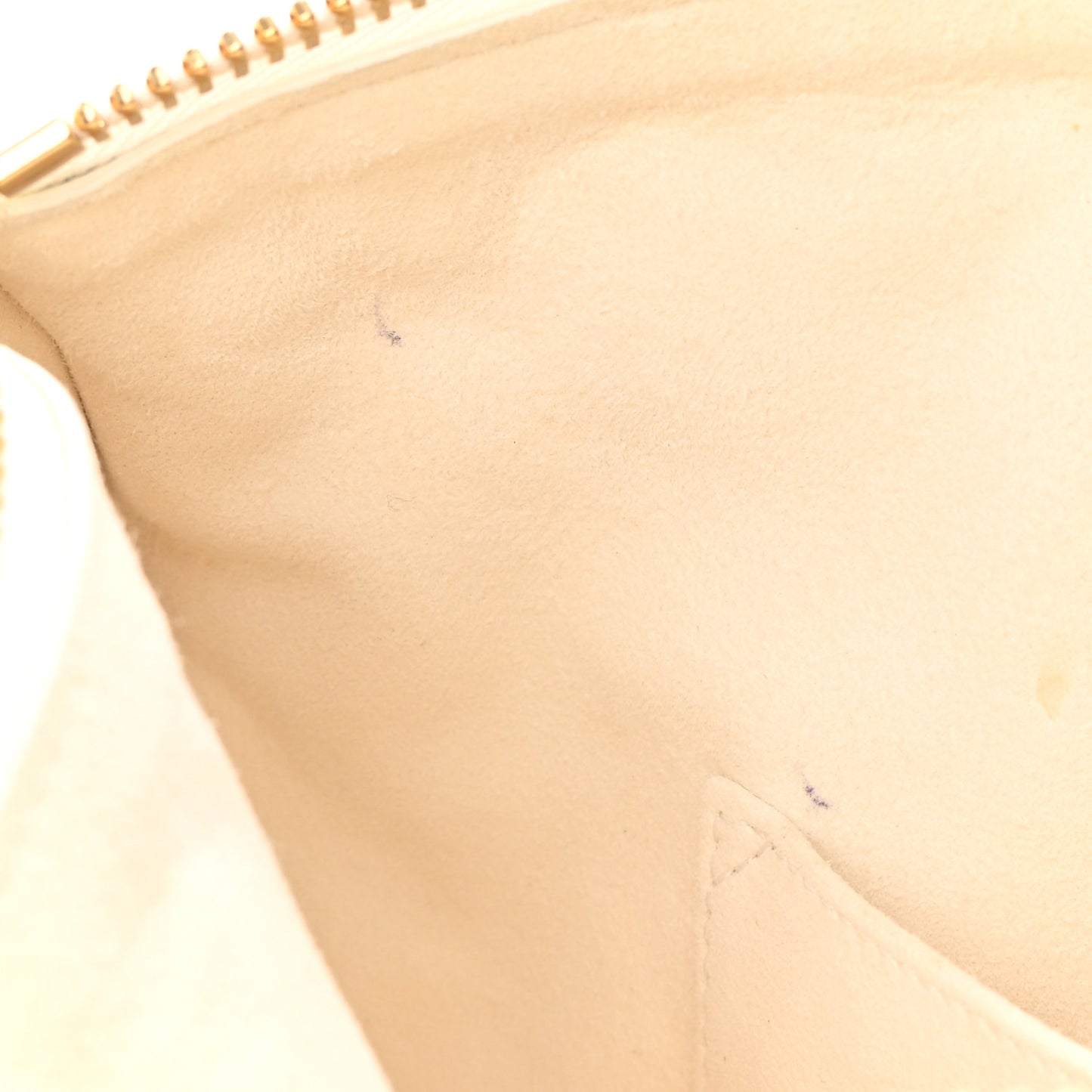 Lambskin Cannage Medium Dior Vibe Hobo Bag White